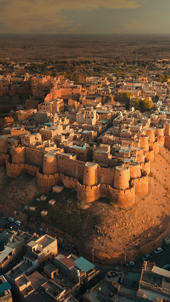 Jaisalmer fort – golden sandstone at sunset