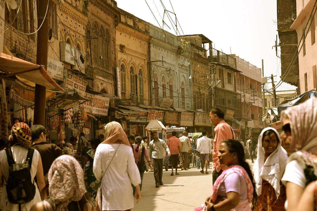India market bargaining – shopping at a colourful bazaar with friendly haggling